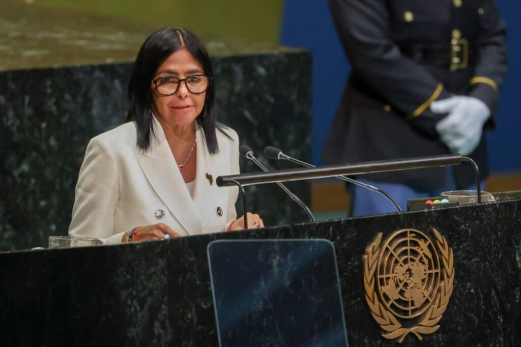 Delcy Rodríguez defiende ante la ONU el aplazamiento electoral y aboga por un diálogo sin injerencia extranjera