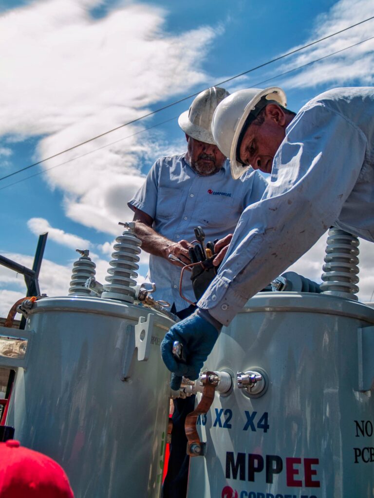 Instalan 27 transformadores en Maracaibo y San Francisco este domingo 6 de septiembre transformadores eléctricos en Zulia