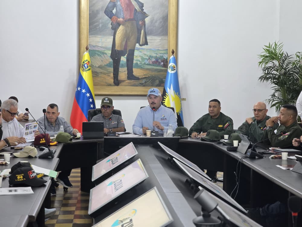 Gobernador Luis Caldera lidera Estado Mayor de Servicios Públicos