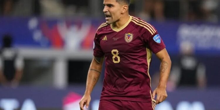 Tomás Rincón anuncia su retiro del fútbol profesional a los 38 años Tomás Rincón