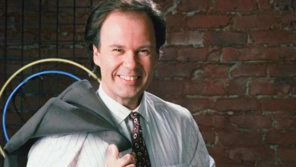 Muere Dennis Haskins, el mítico director Belding de ‘Salvados por la campana’