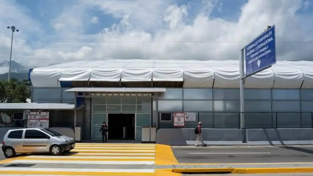 Aeropuerto de Maiquetía avanza en su recuperación operativa con la apertura de un nuevo módulo de atención a pasajeros
