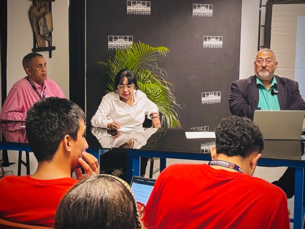 Maracaibo debate su memoria histórica e identidad como ciudad puerto en el CAMLB