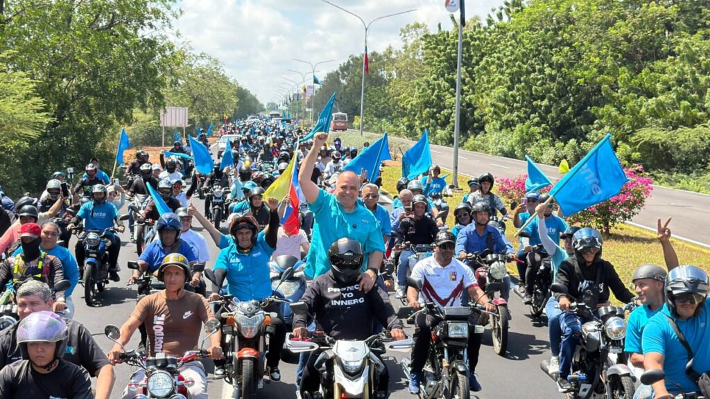 Gustavo Ruiz regresa a Maracaibo tras su exilio y retoma la agenda política de Vente Venezuela en el Zulia