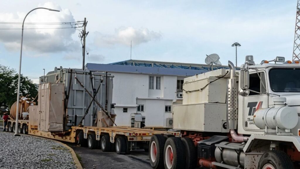 Llegan al país equipos y repuestos clave para la estabilización del Sistema Eléctrico