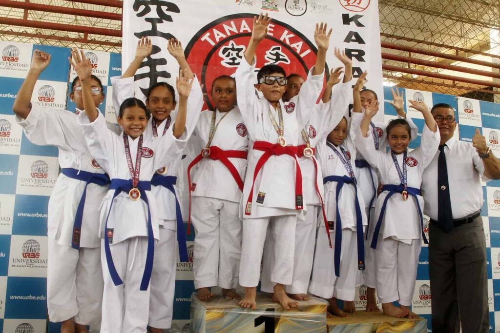 Dojo IMDEPREC obtiene medallas de oro y plata en el 54º Campeonato Nacional de Karate Do
