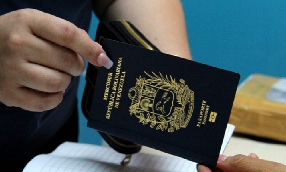 Saime advierte que los pasaportes deteriorados serán inadmisibles para viajar aunque estén vigentes