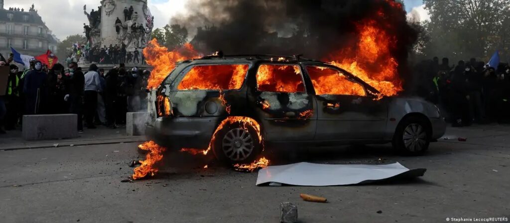 Jornada violenta en Francia deja 855 arrestos solo en París y un saldo de daños millonarios